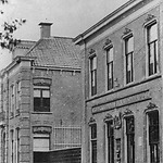 Het postkantoor aan de Grote Kerkstraat, Hoogeveen, Grote Kerkstraat 26-28, Hoogeveen, 2020 ca. 1895-1905,